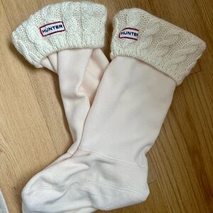 Hunter Cream Cable-Top Fleece-Lined Boot Socks